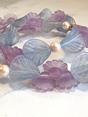 Vintage 80s Avon Blue Lilac Floral Pearl 18” Necklace Cottagecore NIB Pastels